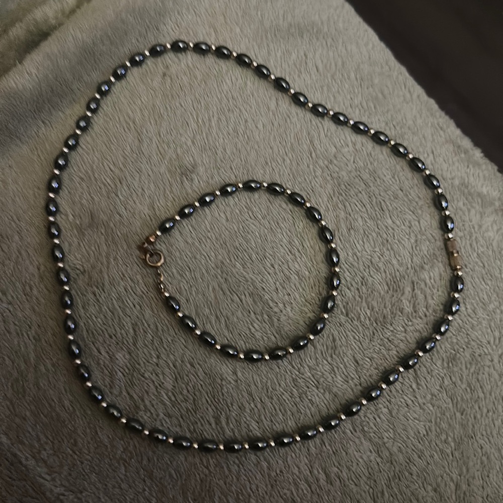 Unused necklace and bracelet set